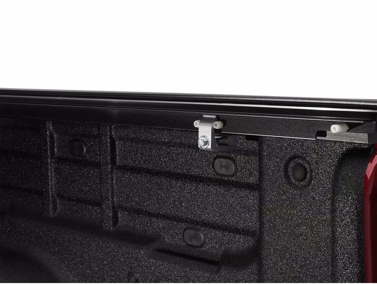 Retrax 2016-2023 Toyota Tacoma, 5'1" Bed  Pro MX Manual Retractable Tonneau Cover-Part #:80851