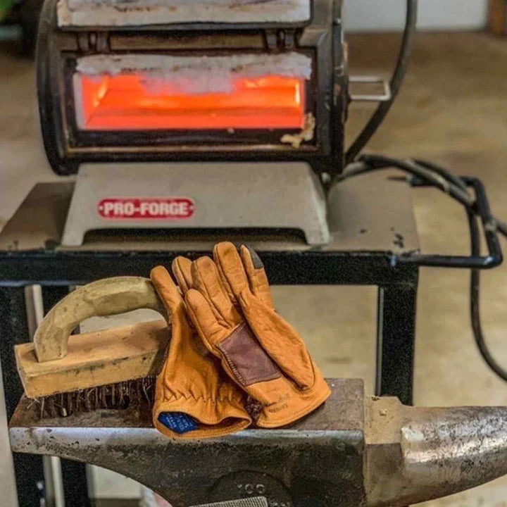 Maroon Bell Outdoor BUFFALO LEATHER RANCHING GLOVES