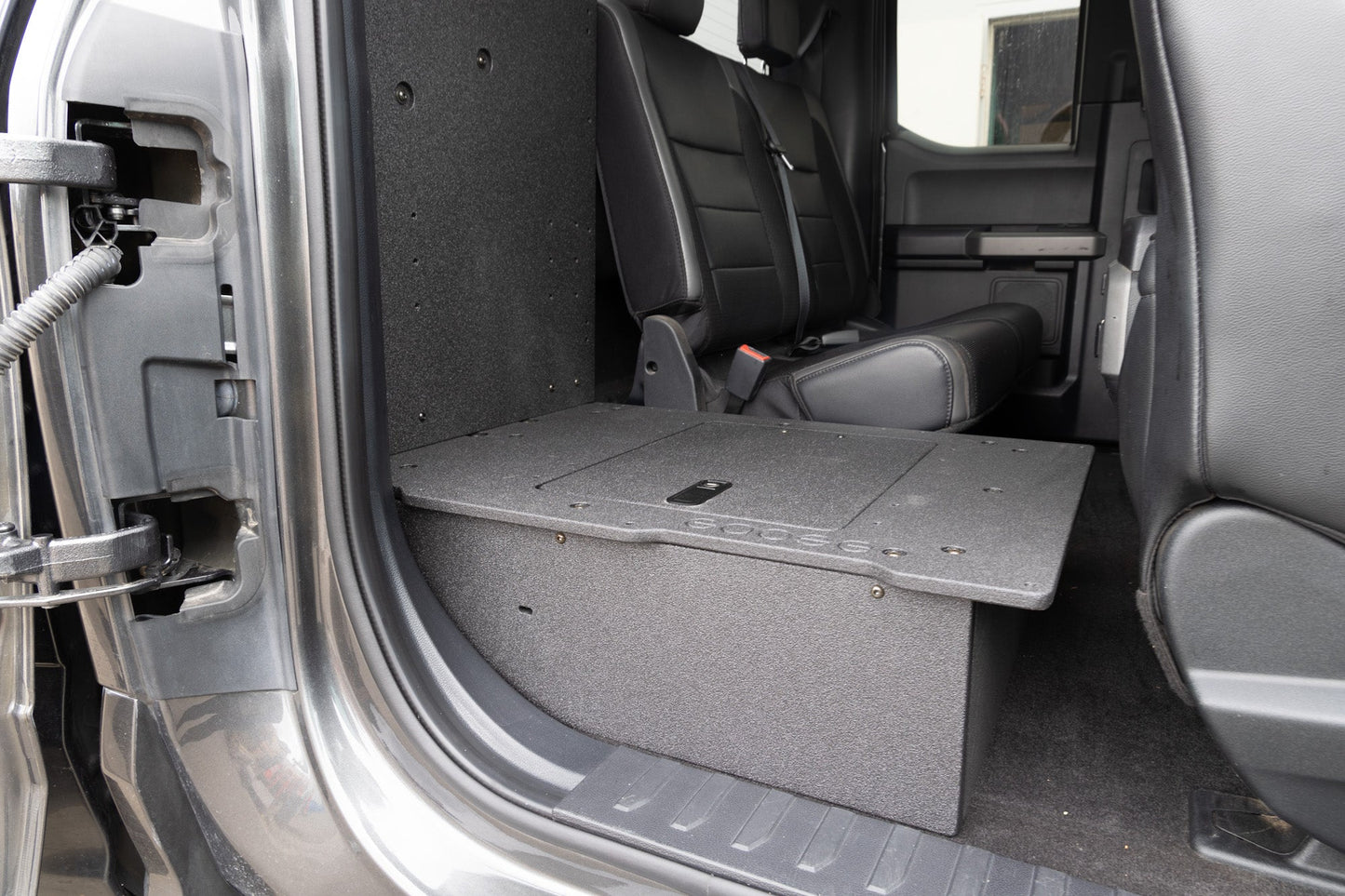 Ford F150 2015-Present 13th & 14th Gen. SuperCab - Second Row Seat Delete Plate System