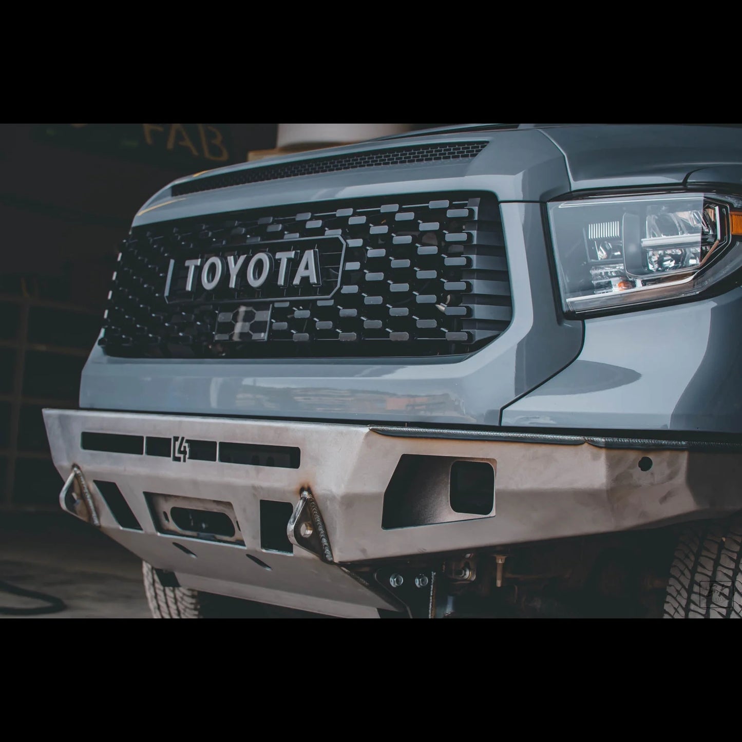 C4 TUNDRA OVERLAND SERIES FRONT BUMPER / 2ND GEN / 2014-2021