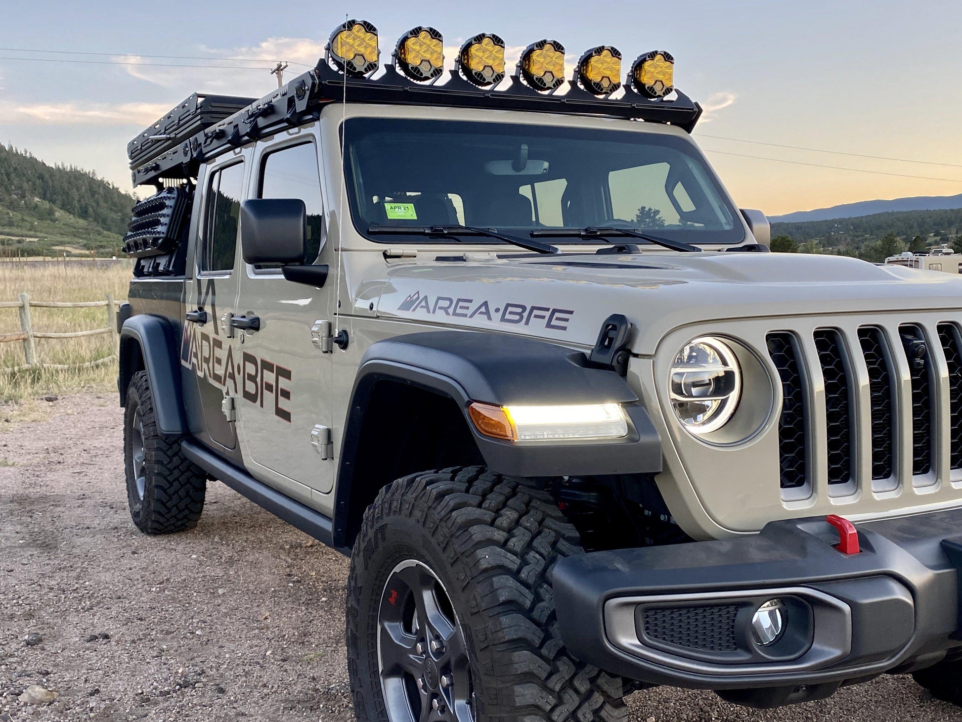 Alpha Jeep Gladiator Full Cab Rack-Overland Roof Rack-upTOP Overland-upTOP Overland