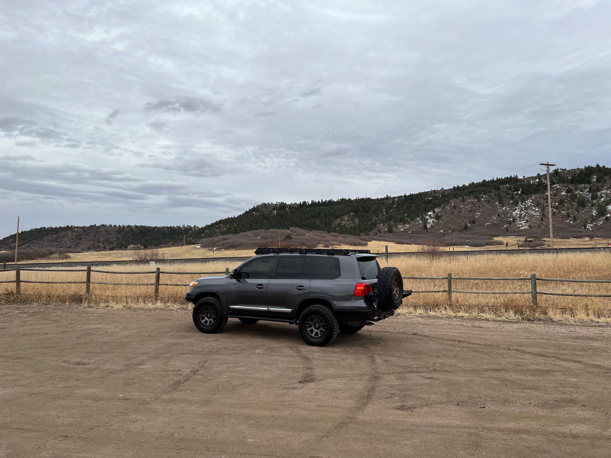 Alpha Toyota Land Cruiser 200 7th Generation Roof Rack (2007-2021)-upTOP Overland-upTOP Overland