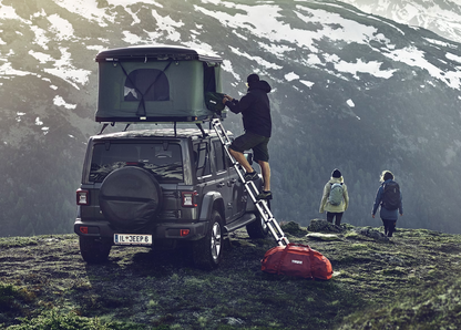 Thule Basin hard-shell rooftop tent